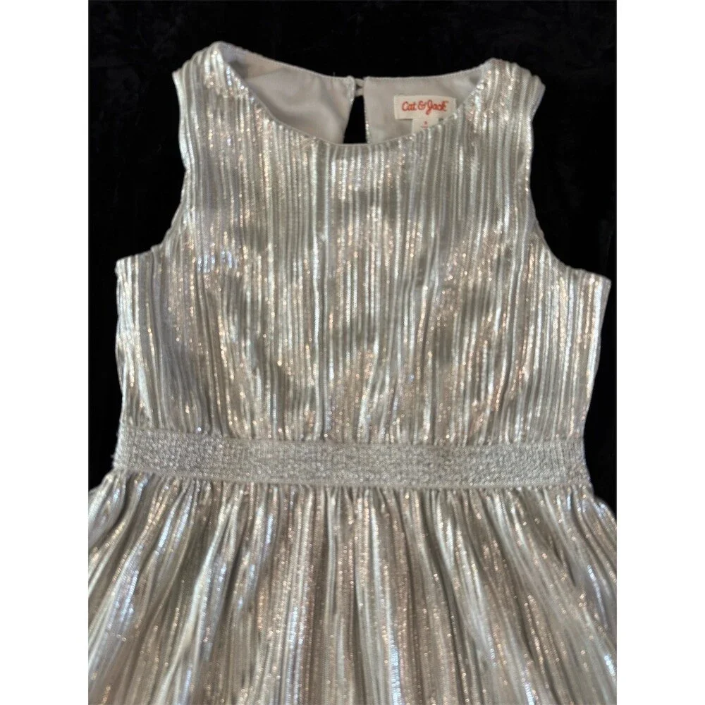 Cat & Jack Dress Girls Size S Silver Metallic Pleated Fit & Flare Party
